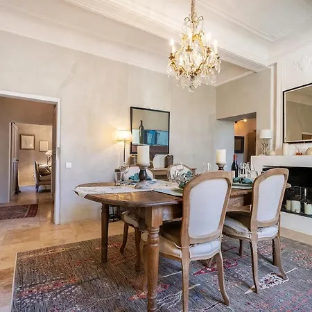 Villa Luxurious Provencal Village House, Walk To Village Pool *